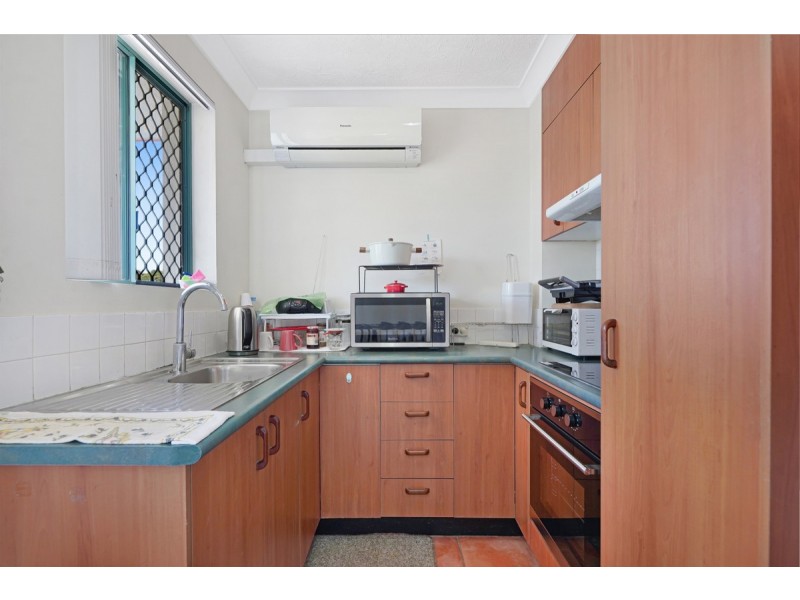 11/140 Marine Parade, Southport QLD 4215