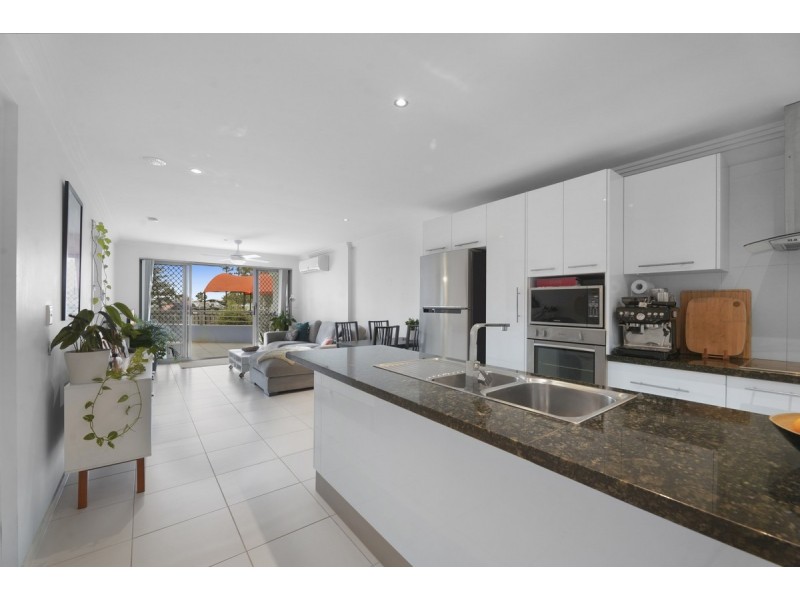 5/161 Marine Parade, Southport QLD 4215