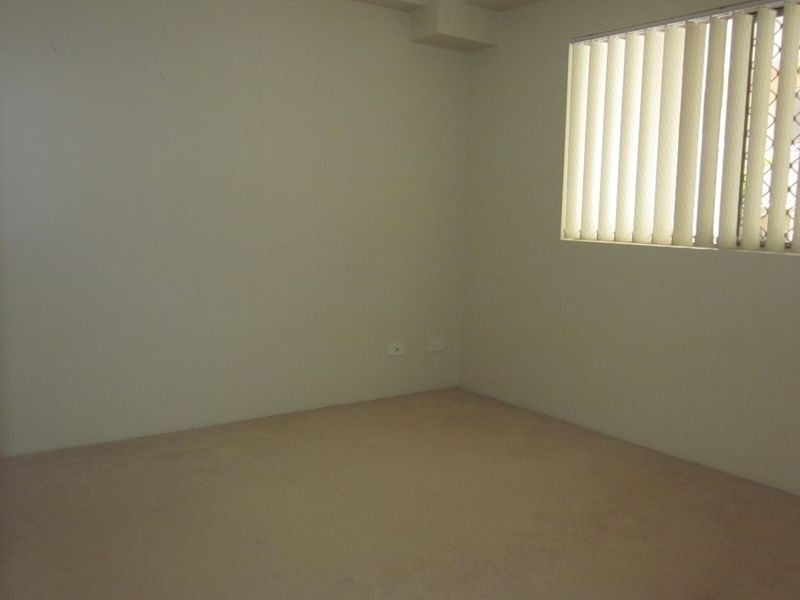 4/17 Lather Street, Southport QLD 4215