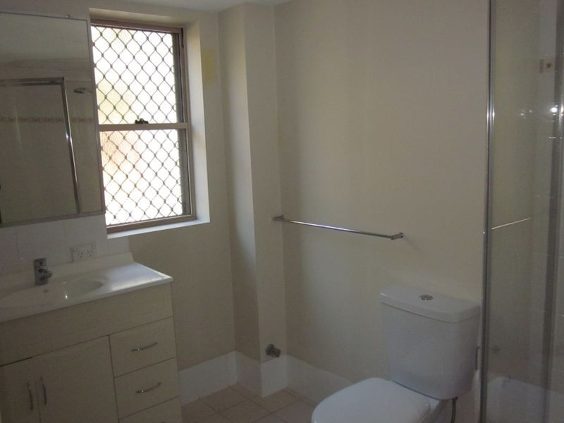 4/17 Lather Street, Southport QLD 4215