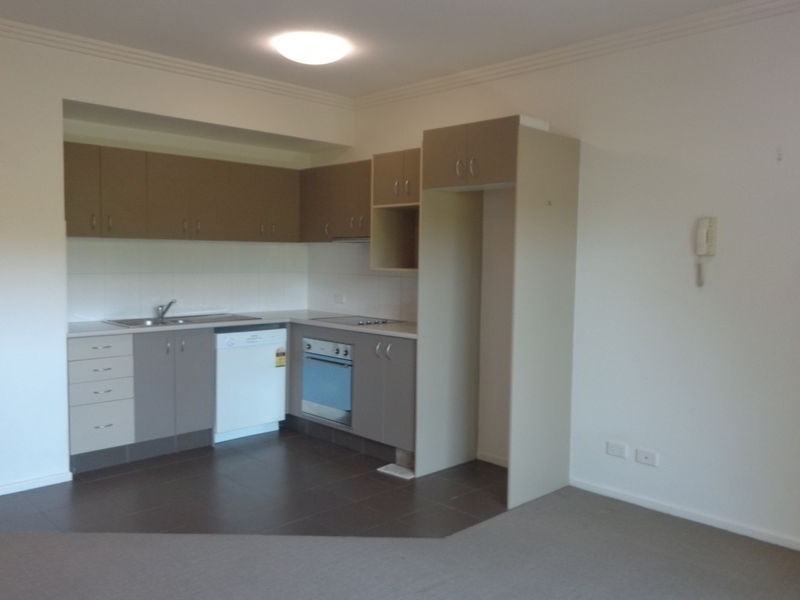 3/18 Rose Street, Southport QLD 4215