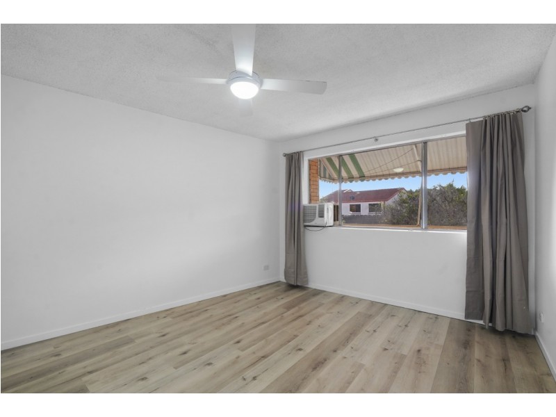 33/224 Marine Parade, Labrador QLD 4215