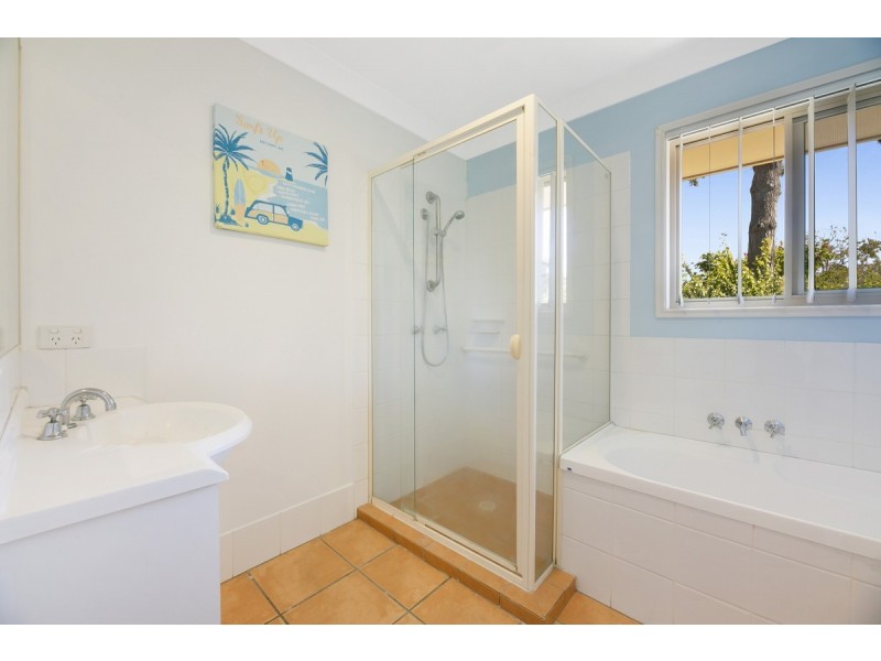 1/71A Eugaree Street, Southport QLD 4215