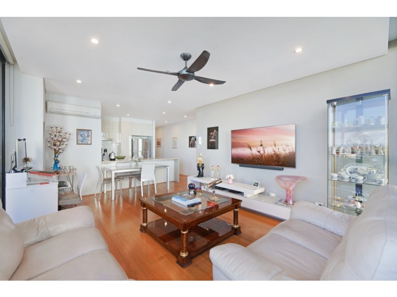 1104/2 Aqua Street, Southport QLD 4215