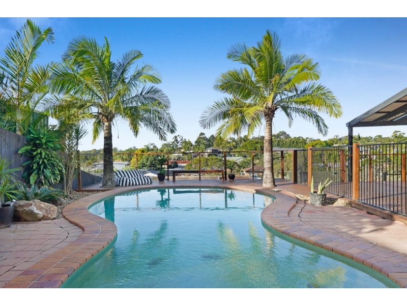 16 Palona Place, Ashmore QLD 4214