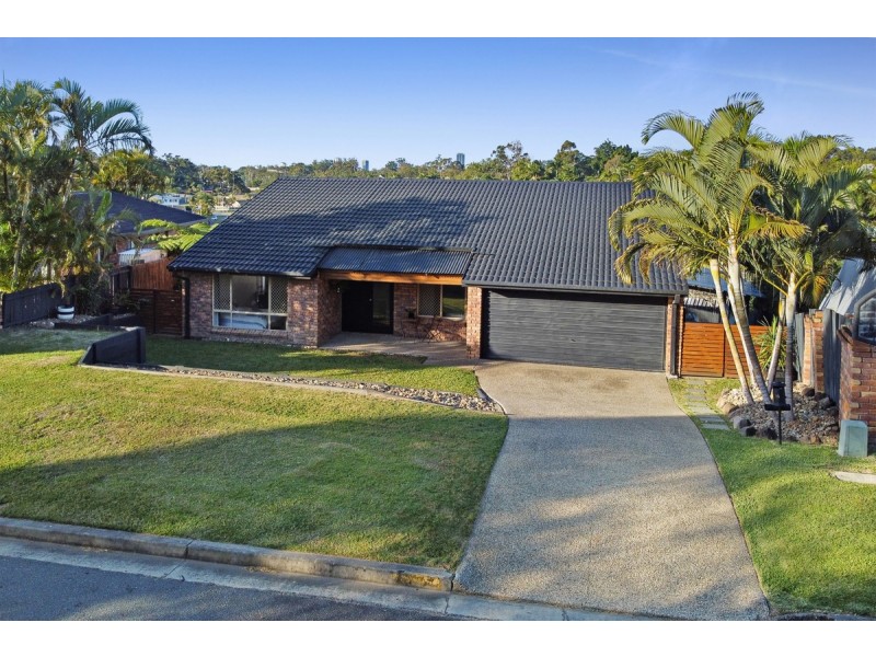 16 Palona Place, Ashmore QLD 4214