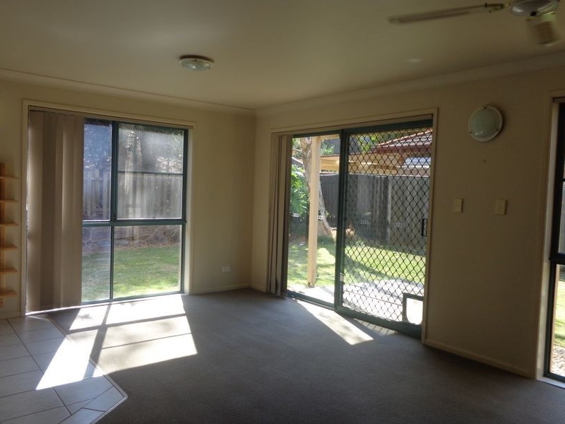 3/121 Greenacre Drive, Parkwood QLD 4214