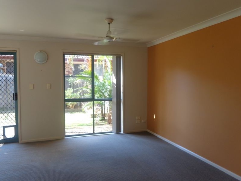 3/121 Greenacre Drive, Parkwood QLD 4214