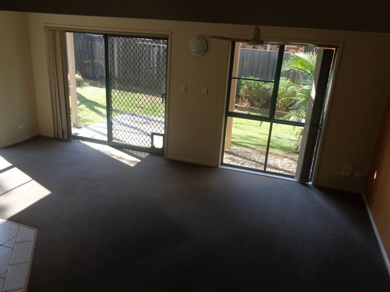 3/121 Greenacre Drive, Parkwood QLD 4214