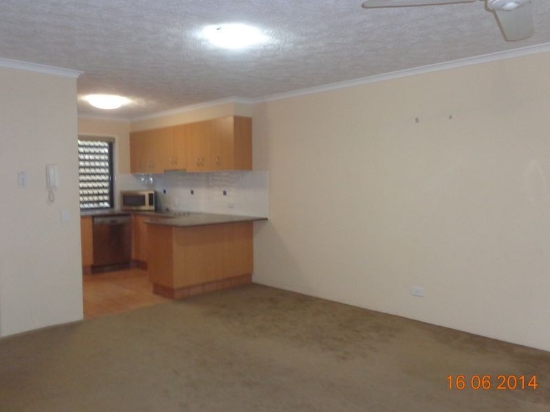 3/13 Johnston Street, Southport QLD 4215