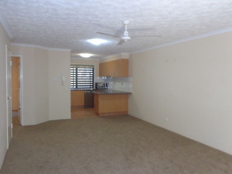 3/13 Johnston Street, Southport QLD 4215