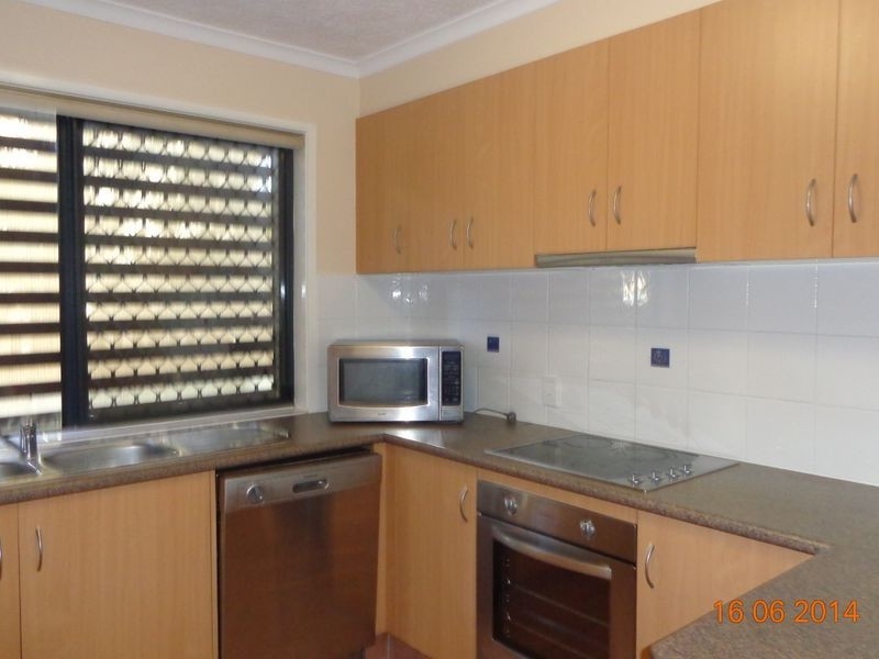 3/13 Johnston Street, Southport QLD 4215