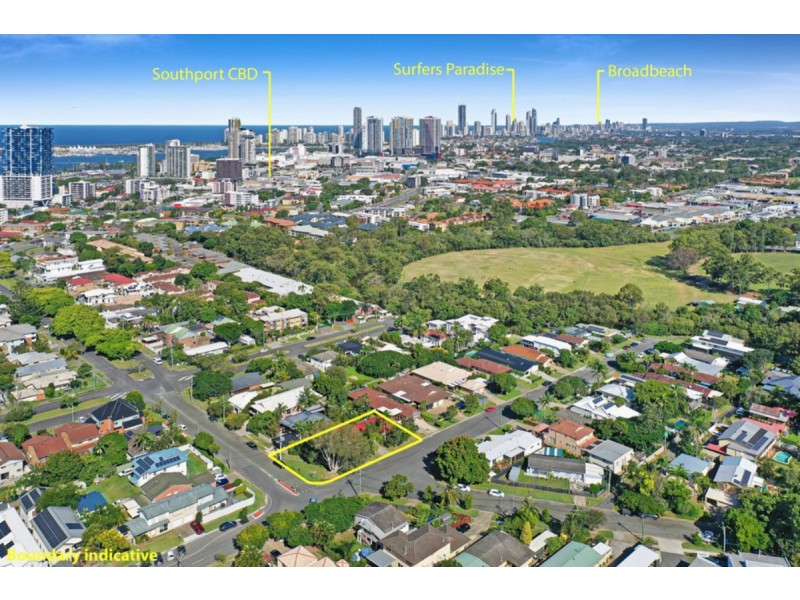 2/60 Walton Street, Southport QLD 4215