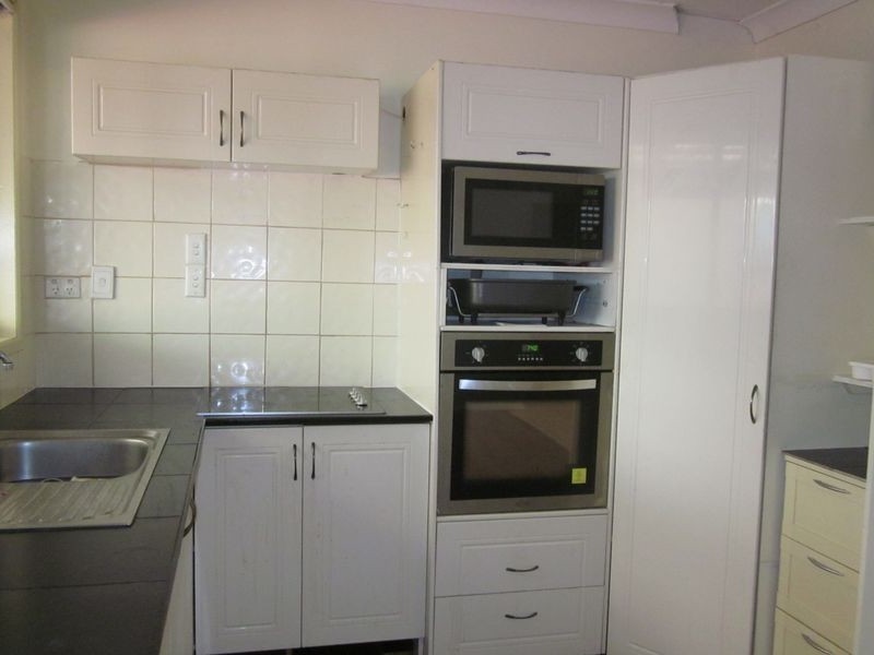 2/4 Virginia Grove, Southport QLD 4215