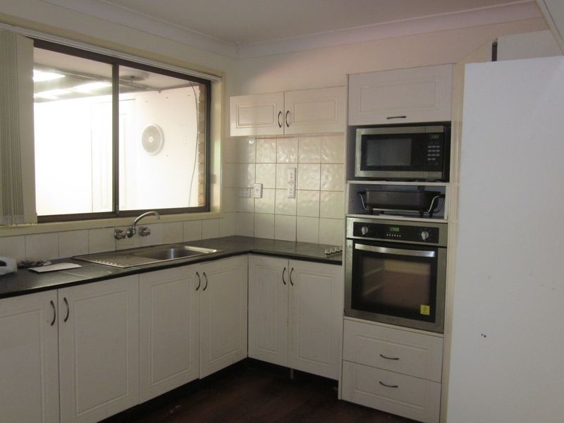 2/4 Virginia Grove, Southport QLD 4215