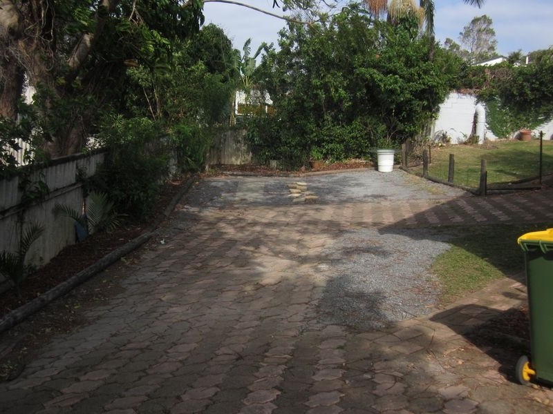 2/4 Virginia Grove, Southport QLD 4215