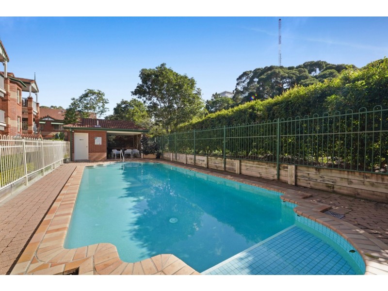 9/53 Bauer Street, Southport QLD 4215