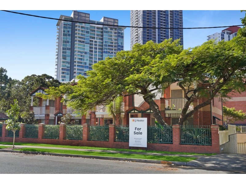 9/53 Bauer Street, Southport QLD 4215