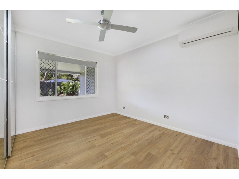 58 Deakin Avenue, Southport QLD 4215