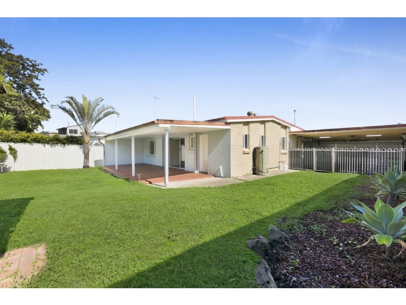 58 Deakin Avenue, Southport QLD 4215