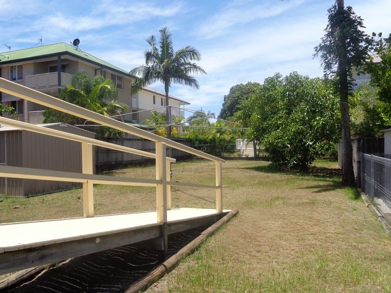 67 Worendo Street, Southport QLD 4215
