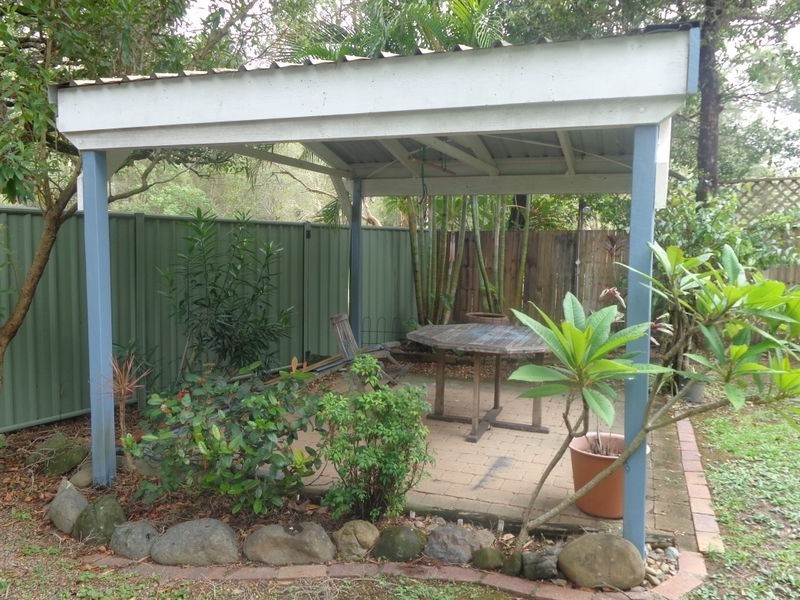 17 Warana Avenue, Southport QLD 4215