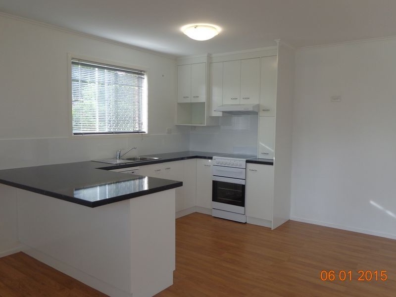 6 Sungold Avenue, Southport QLD 4215