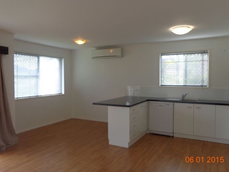 6 Sungold Avenue, Southport QLD 4215