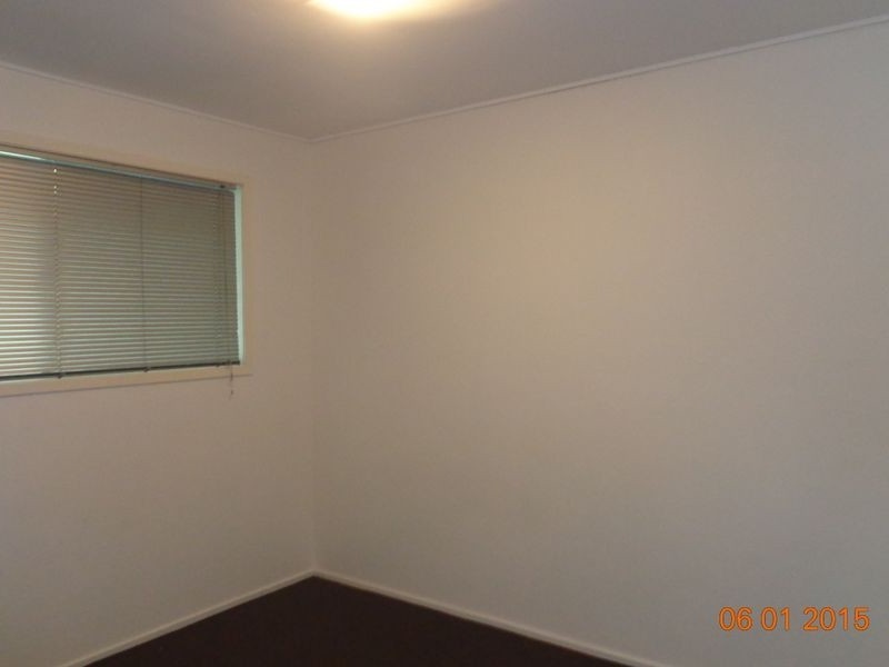 6 Sungold Avenue, Southport QLD 4215