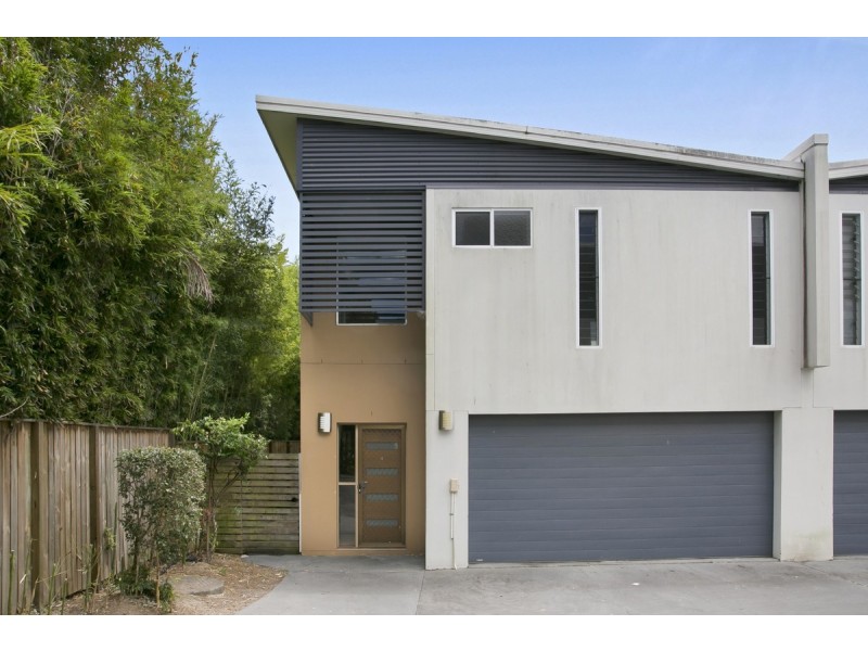 4/129 Pohlman Street, Southport QLD 4215