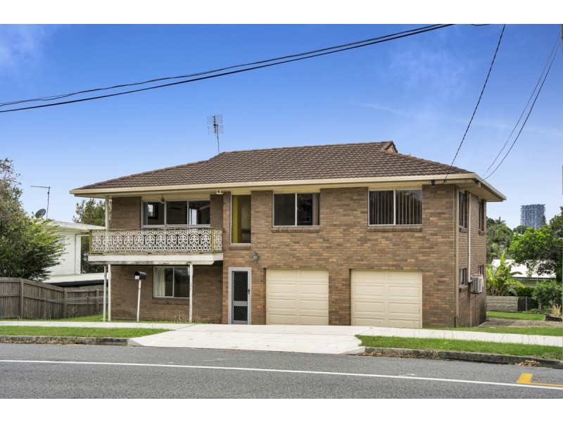 55 Kumbari Avenue, Southport QLD 4215