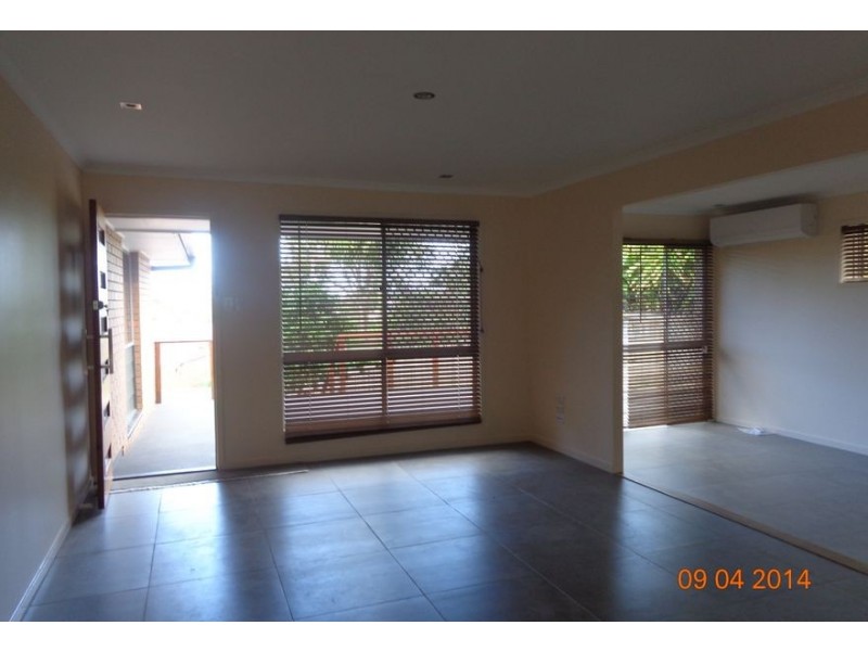 4 Martin Place, Ashmore QLD 4214