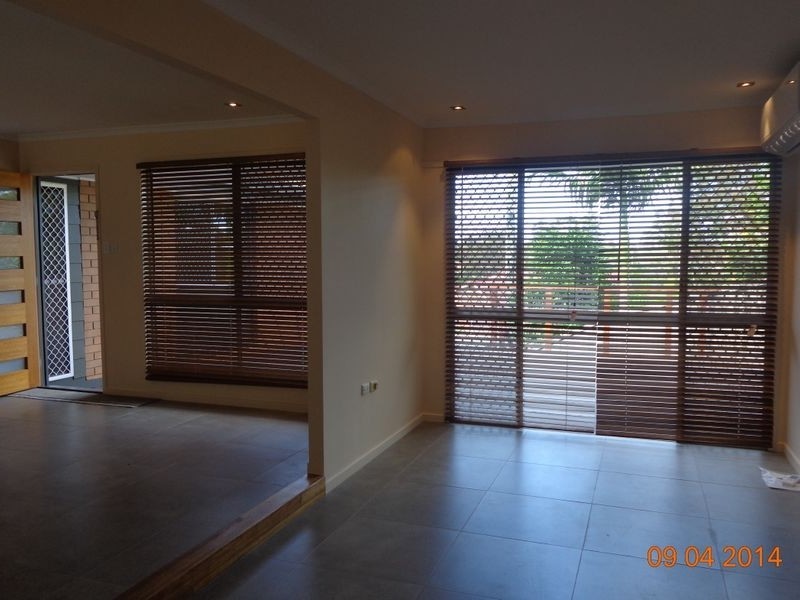 4 Martin Place, Ashmore QLD 4214