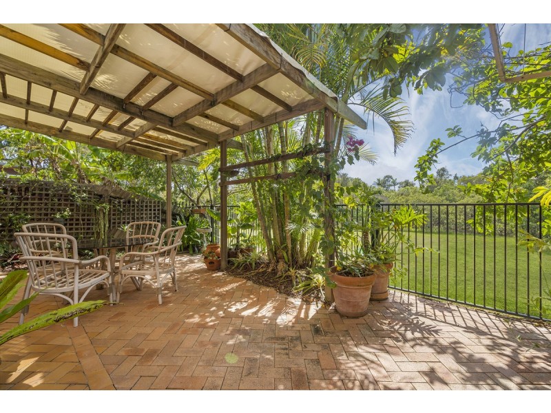 33 Edmund Rice Drive, Southport QLD 4215