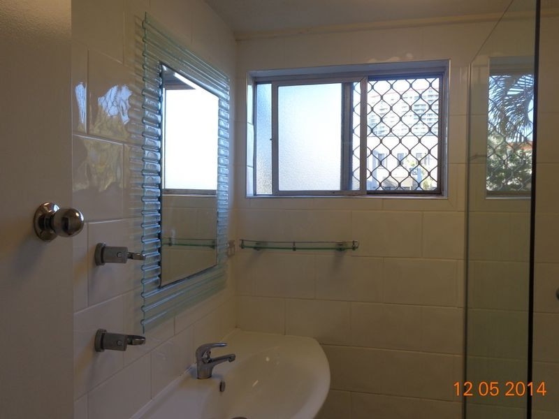 1/19 Norman Street, Southport QLD 4215