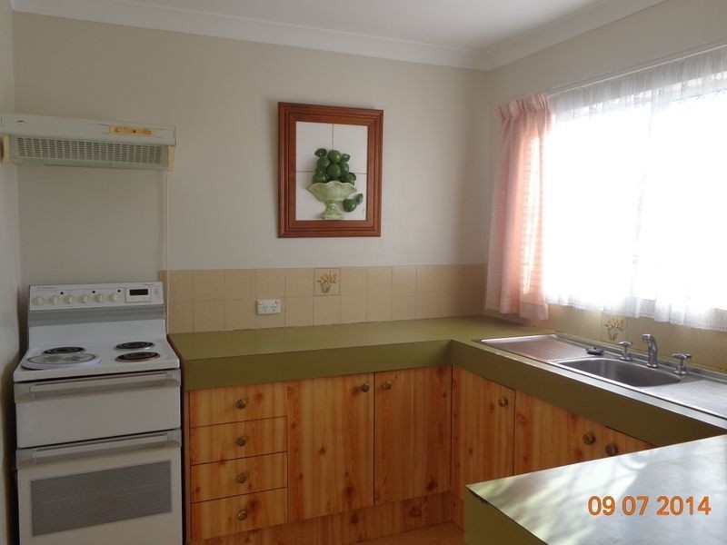 8/49 Railway Street, Southport QLD 4215