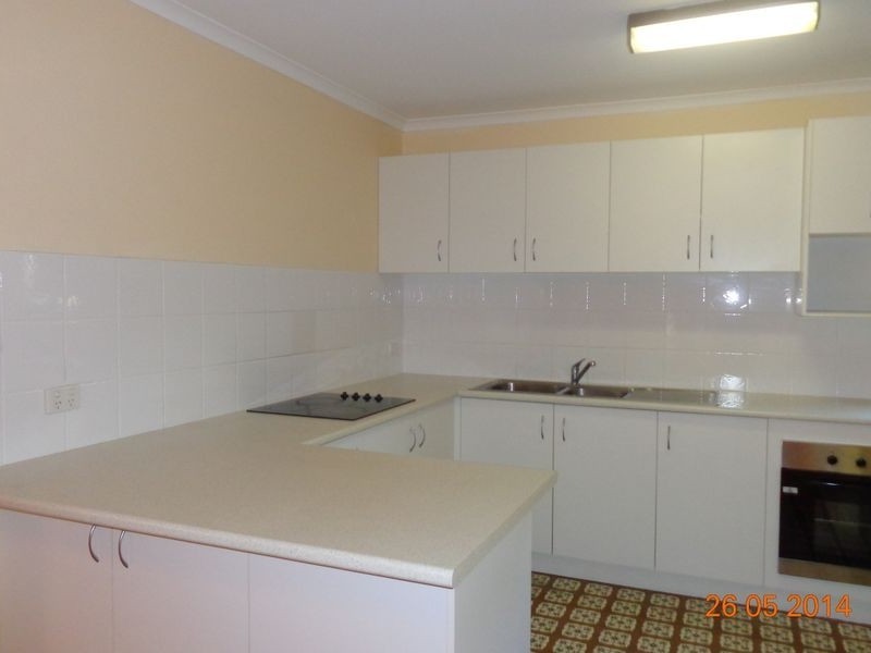 18 Sungold Avenue, Southport QLD 4215