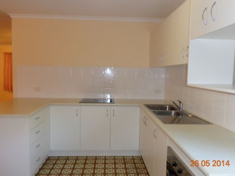 18 Sungold Avenue, Southport QLD 4215