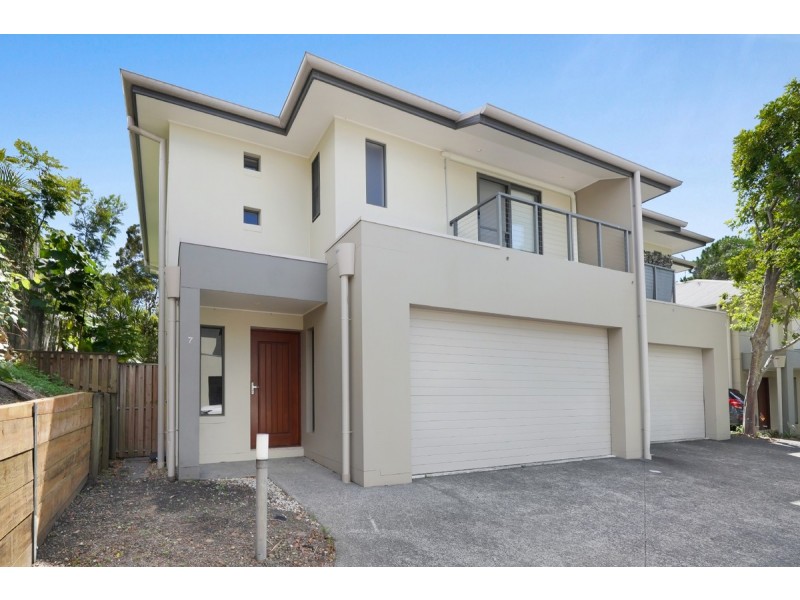 7/75 Benowa Road, Southport QLD 4215