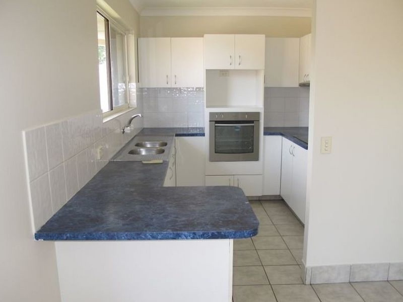 1/6 Tomkins Place, Southport QLD 4215