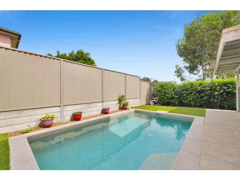 1/106 Greenacre Drive, Parkwood QLD 4214