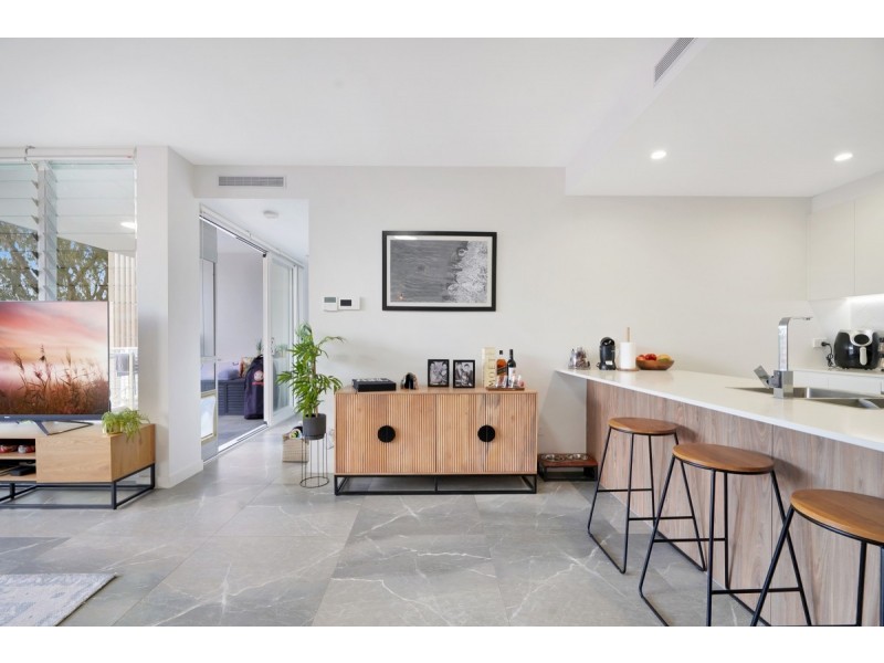 205/8 Meron Street, Southport QLD 4215
