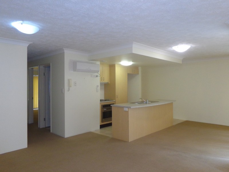 21/3 Norman Street, Southport QLD 4215