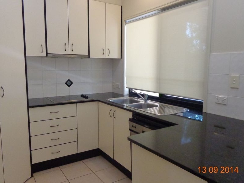 2/25 Riverwood Drive, Ashmore QLD 4214
