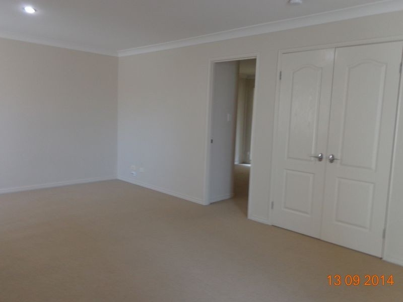 2/25 Riverwood Drive, Ashmore QLD 4214