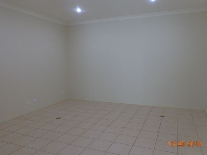 2/25 Riverwood Drive, Ashmore QLD 4214