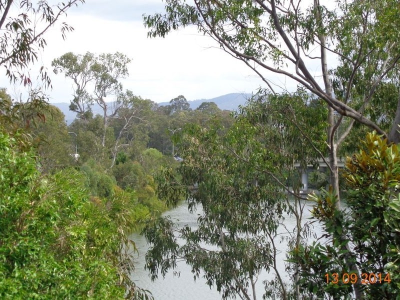 2/25 Riverwood Drive, Ashmore QLD 4214