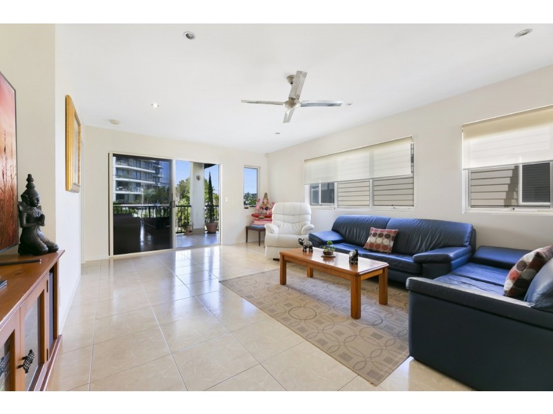 2/55 Palm Avenue, Surfers Paradise QLD 4217