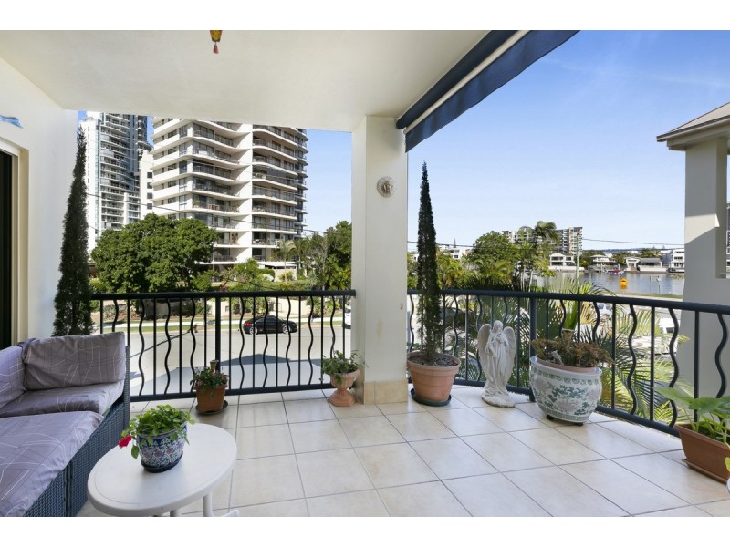 2/55 Palm Avenue, Surfers Paradise QLD 4217