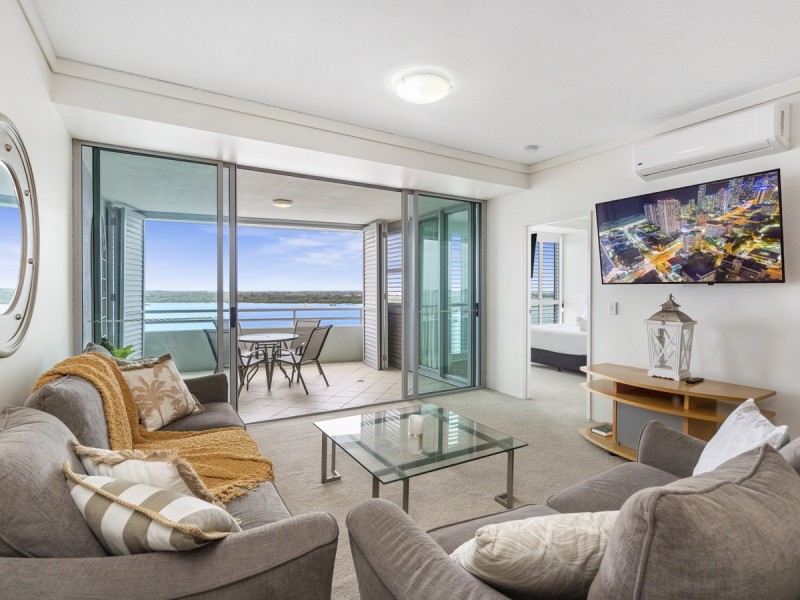 802/360 Marine Parade, Labrador QLD 4215